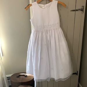 Stunning flower girl dress size 10 by American princess